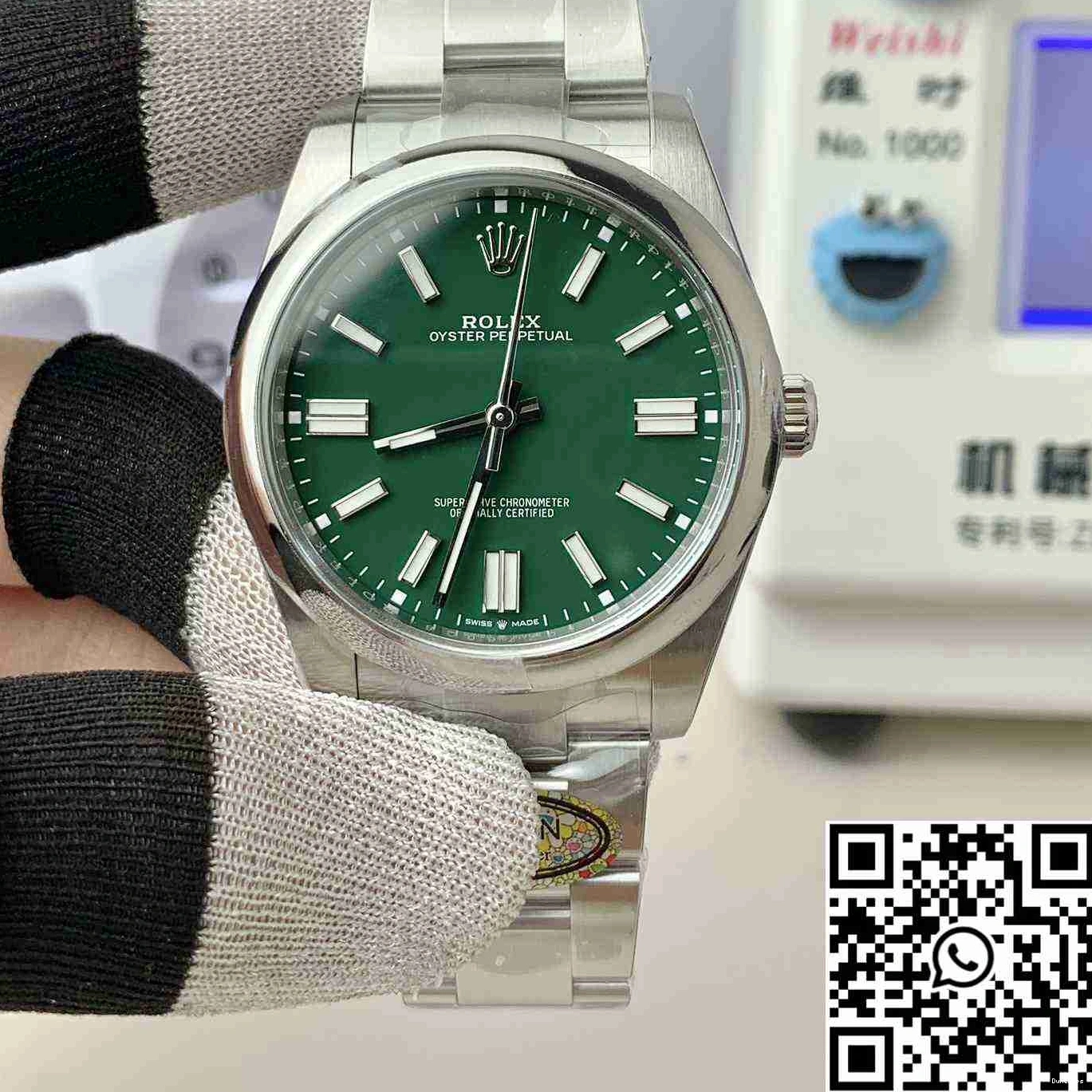 Oyster Factory Perpetual 41MM Green M124300-0005 Clean Rolex Dial 0805